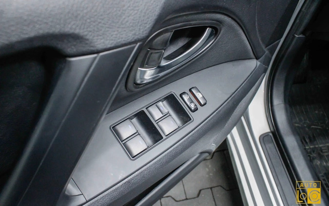 Toyota Avensis cena 77777 przebieg: 28900, rok produkcji 2016 z Stryków małe 562